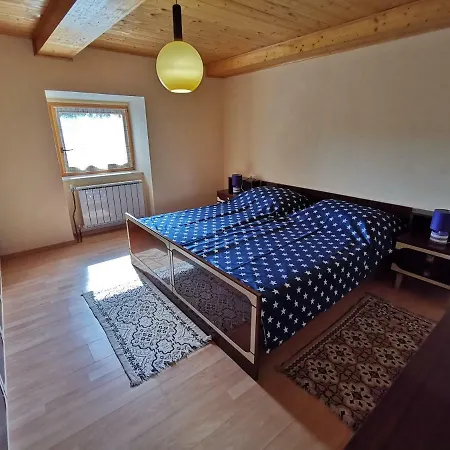 Apartma Sever * Crni Kal