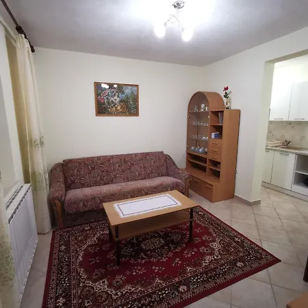 Apartma Sever